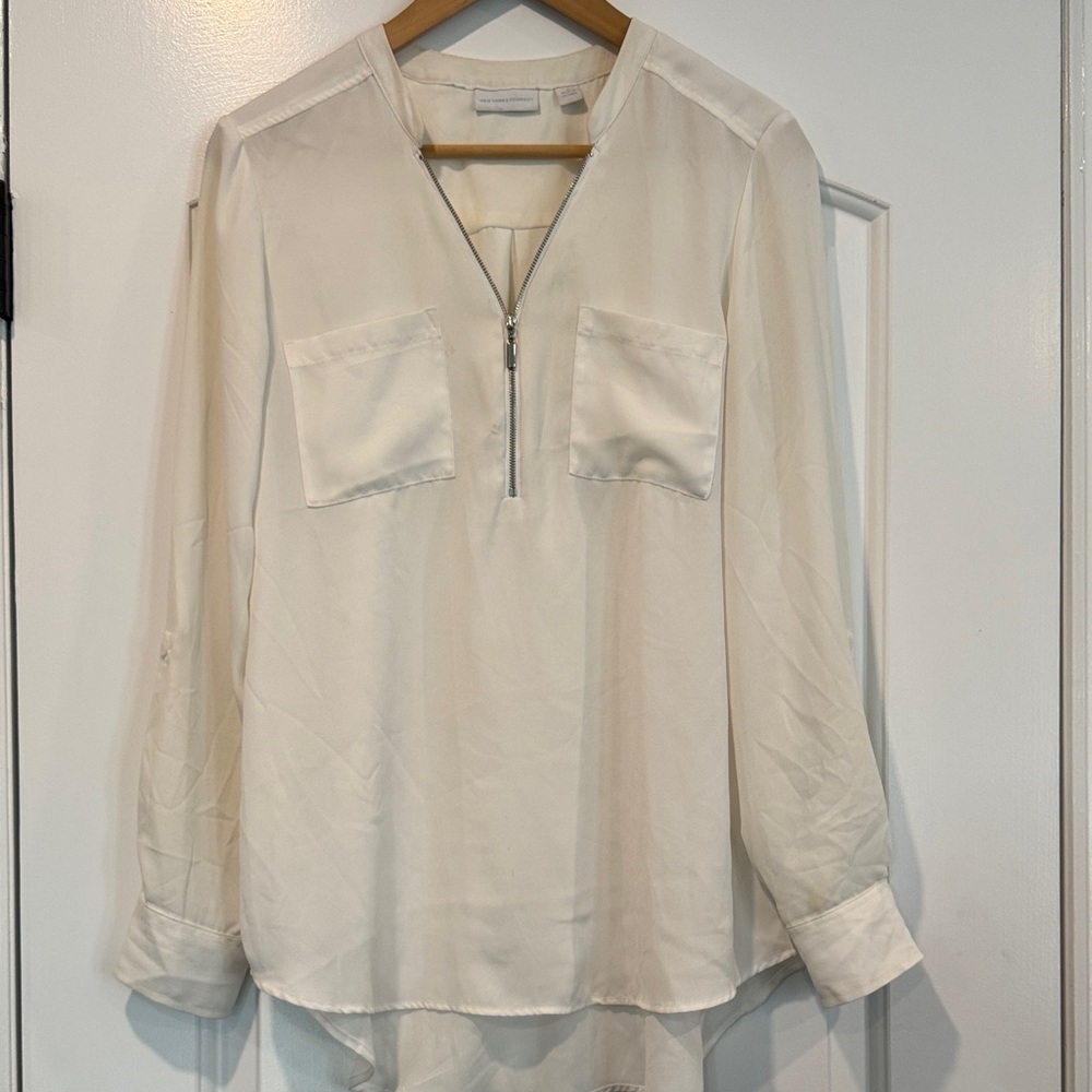 New York & Company Cream Blouse with Zipper Size Medium